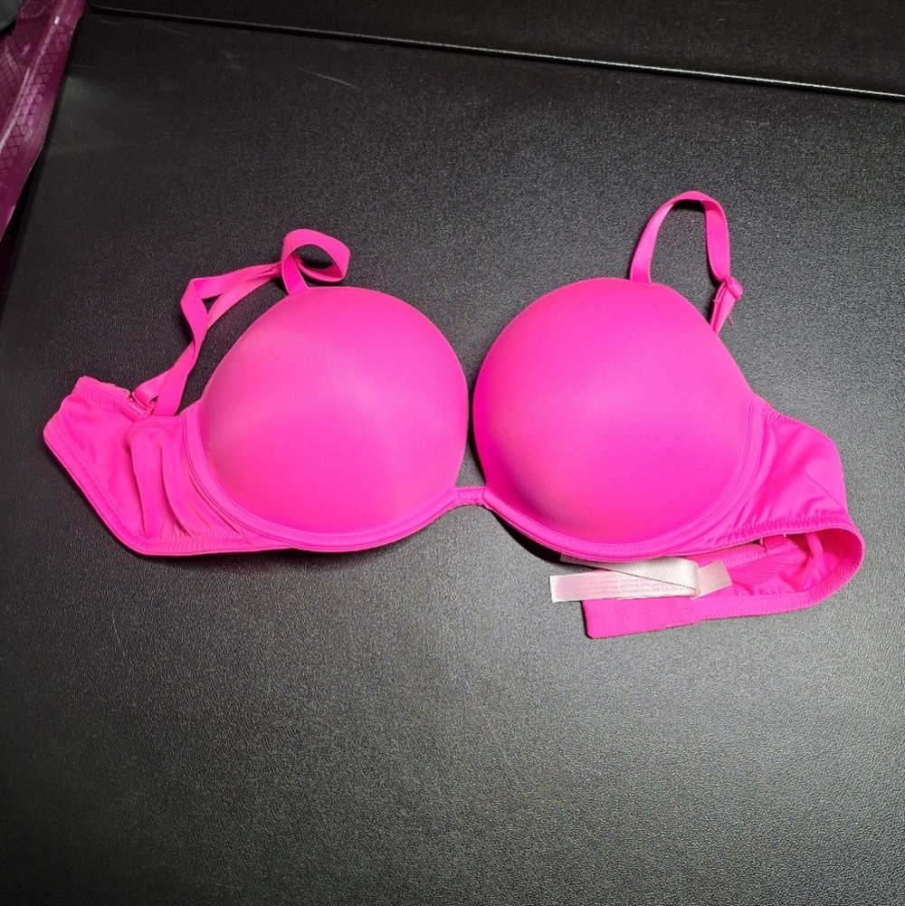 PINK Victoria's Secret Hot Pink T-Shirt Bra